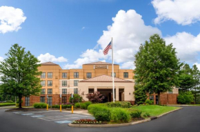 Отель Staybridge Suites Memphis-Poplar Ave East, an IHG Hotel  Мемфис